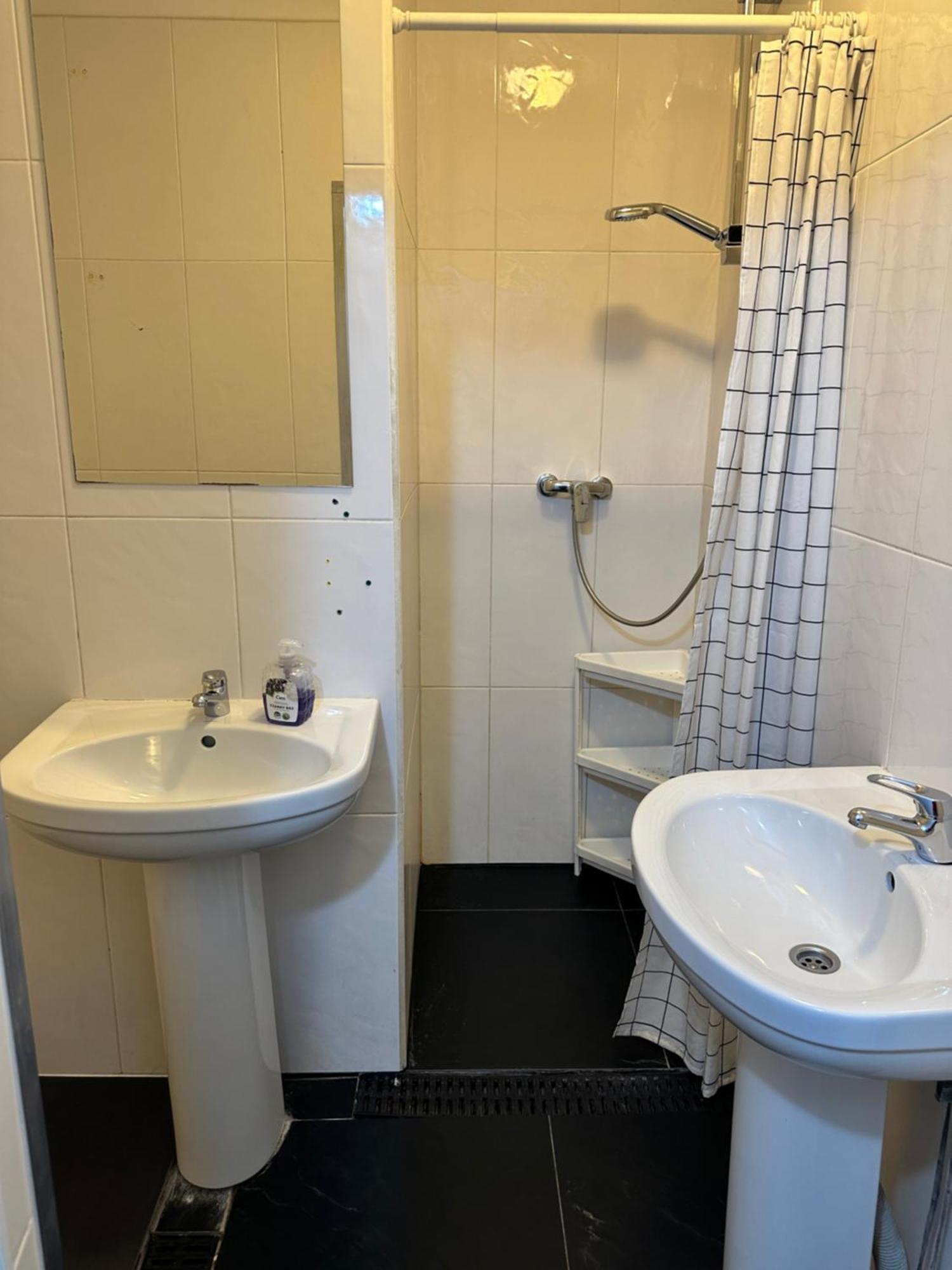 Hostel Demi Cracovia Esterno foto