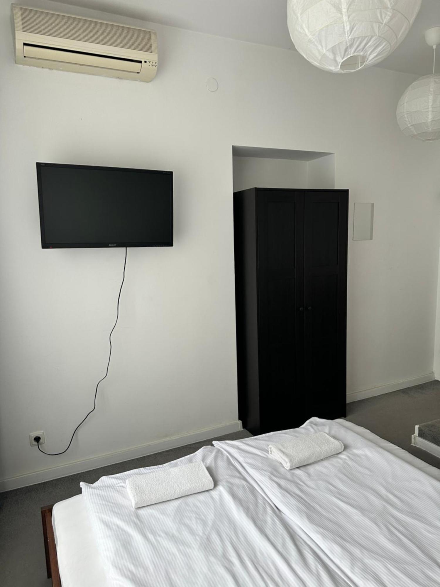 Hostel Demi Cracovia Esterno foto