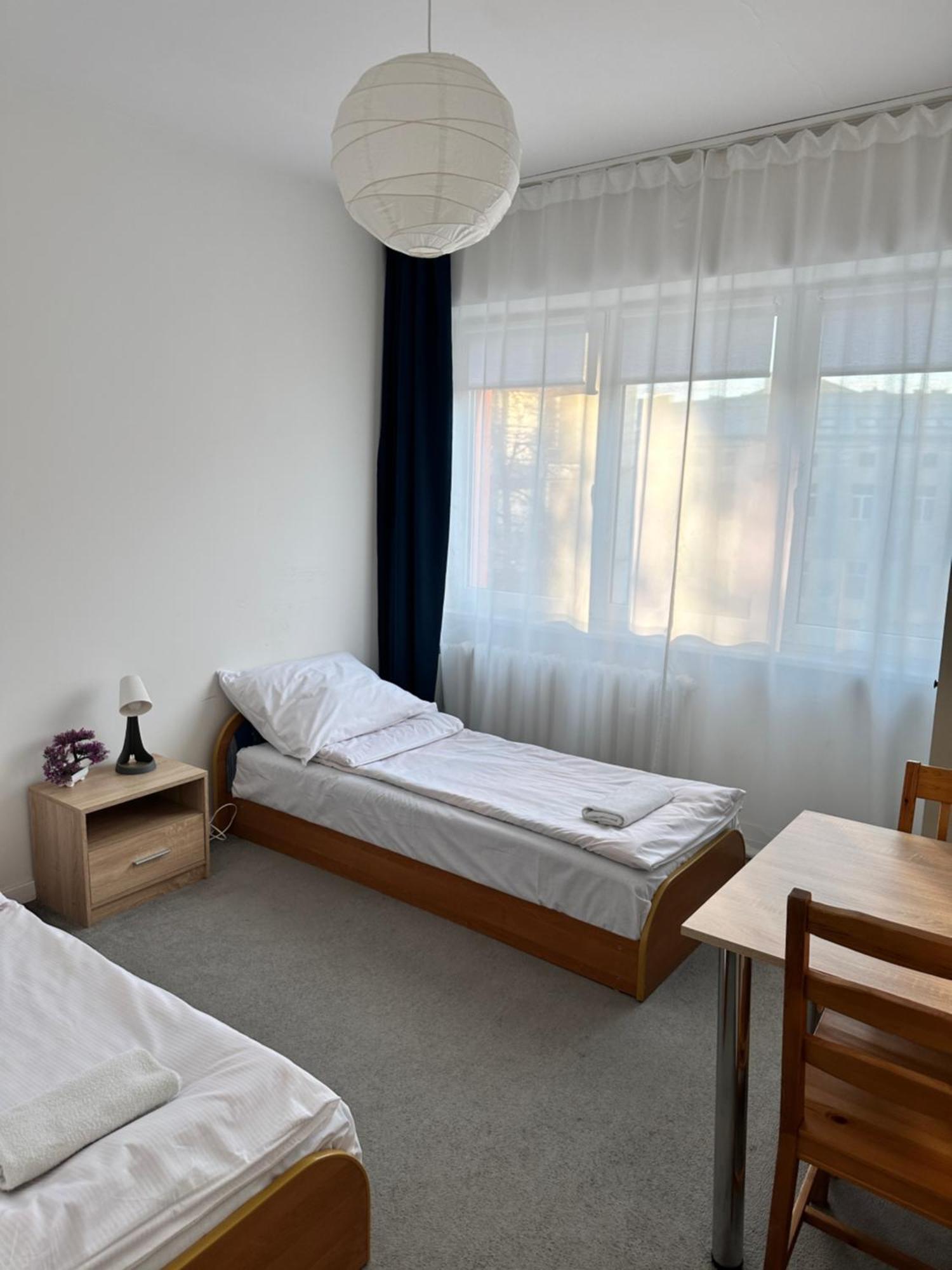 Hostel Demi Cracovia Esterno foto
