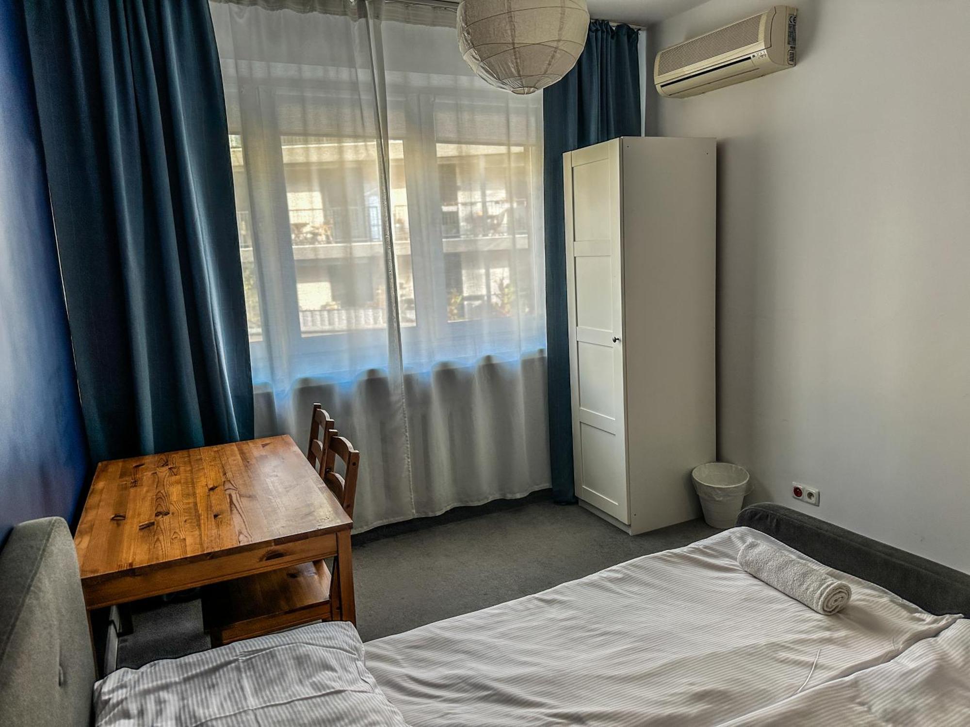 Hostel Demi Cracovia Esterno foto